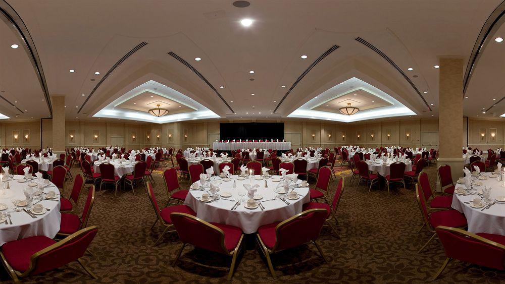 Hilton Appleton Paper Valley Extérieur photo