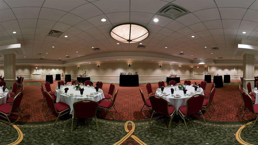 Hilton Appleton Paper Valley Extérieur photo